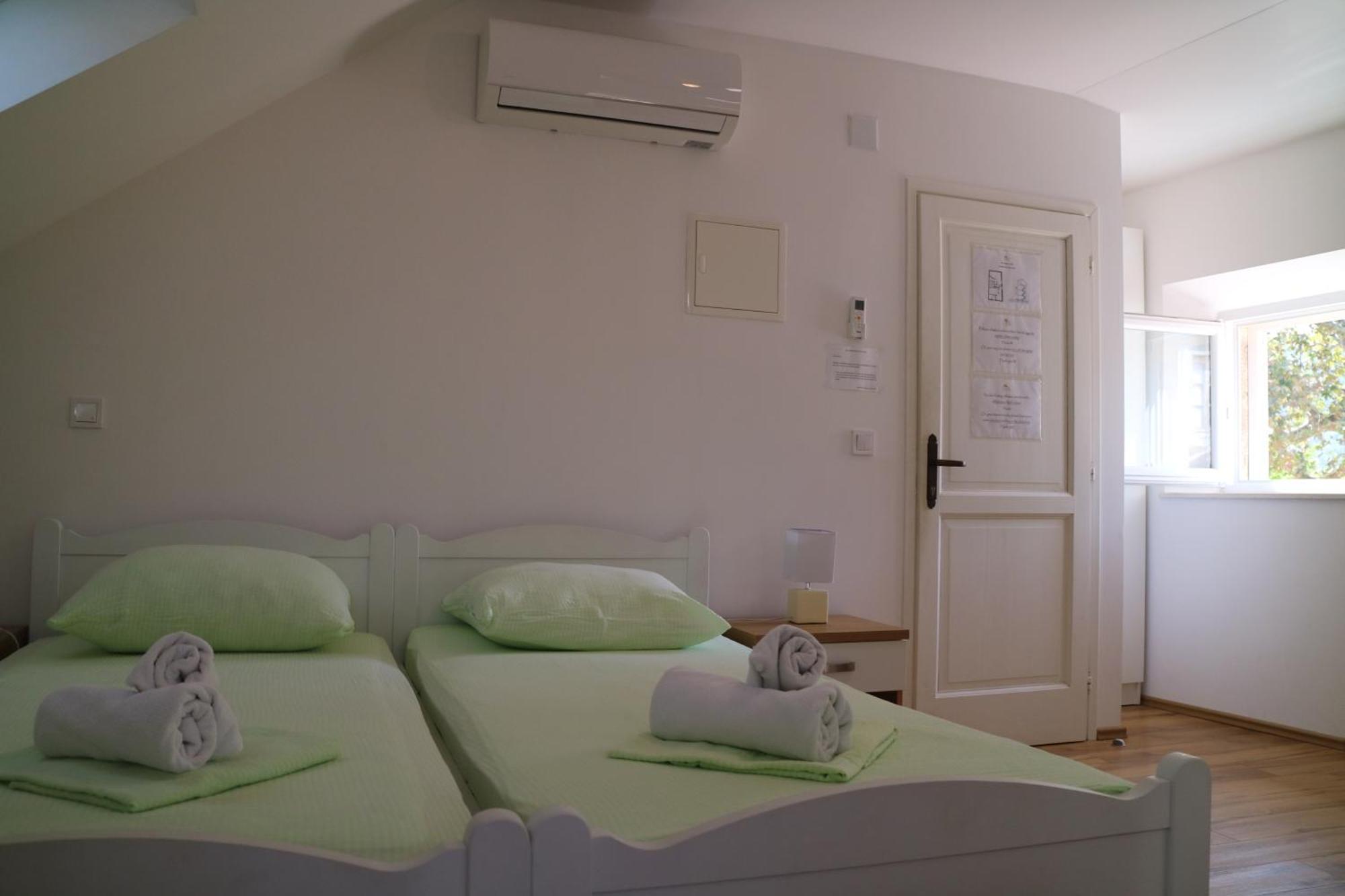 Studio Apartments & Rooms Lela, Sipan Island 시팬스카루카 외부 사진